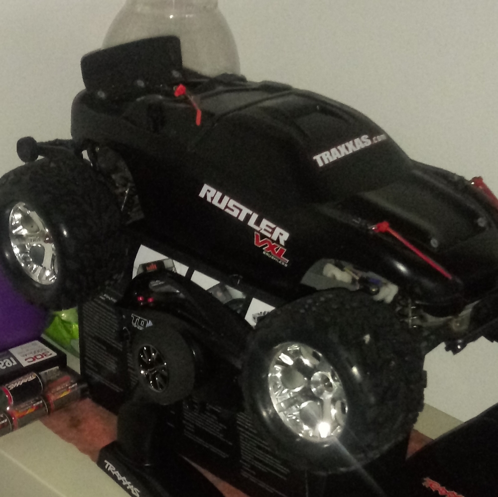 Rustler vxl - Picture 8 of 8